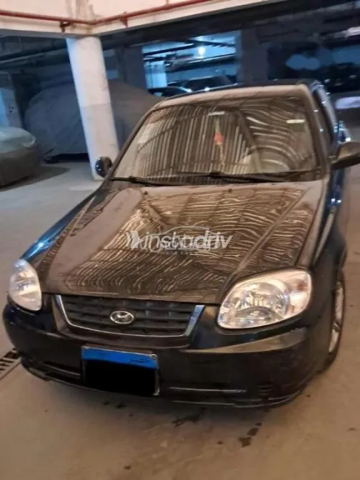 هيونداي فيرنا 2013 أسود مستعملة للبيع - 3