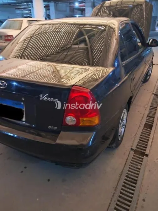 هيونداي فيرنا 2013 أسود مستعملة للبيع - 5