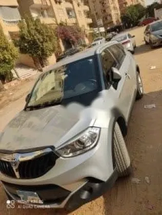 بريليانس V3 2018 أبيض مستعملة للبيع