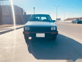 دايهاتسو شاريد 1984 أبيض مستعملة للبيع