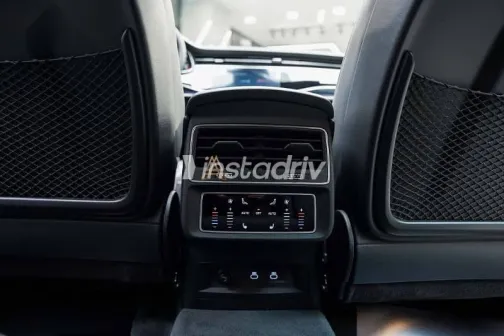 اودي Q8 2025 أسود جديدة للبيع - 6