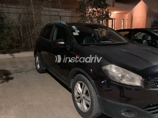 نيسان قشقاي 2013 أزرق غامق مستعملة للبيع - 4