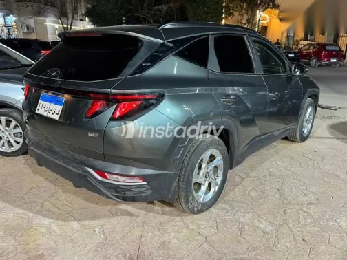 هيونداي توسان 2021 رمادي مستعملة للبيع - 3