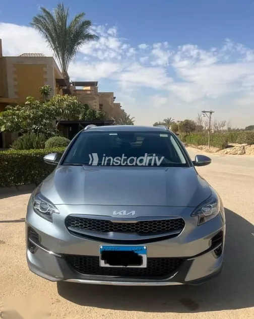 Kia Xceed 2022 Silver Used for Sale - 1
