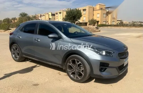 Kia Xceed 2022 Silver Used for Sale - 2