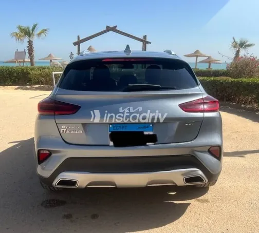 Kia Xceed 2022 Silver Used for Sale - 3