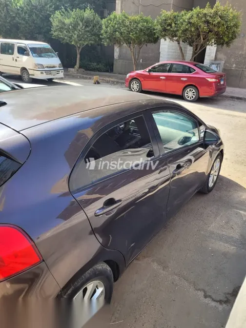 كيا ريو 2015 بني مستعملة للبيع - 5