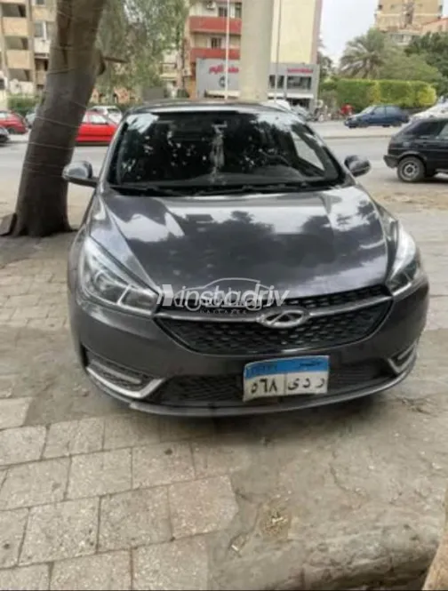 شيرى اريزو 5 2021 أبيض مستعملة للبيع - 1