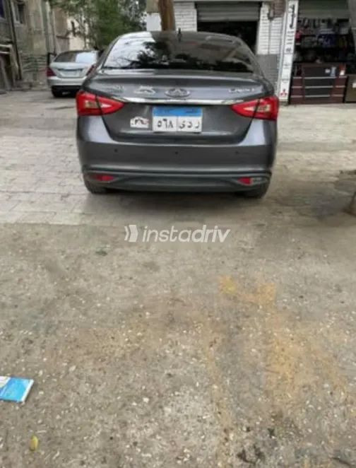 شيرى اريزو 5 2021 أبيض مستعملة للبيع - 2