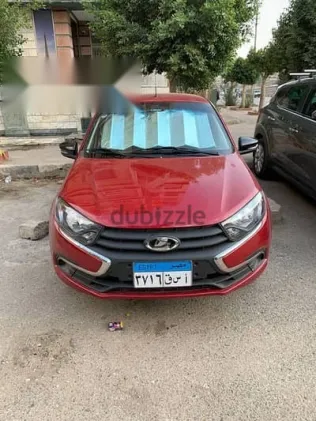 لادا جرانتا 2022 أحمر مستعملة للبيع