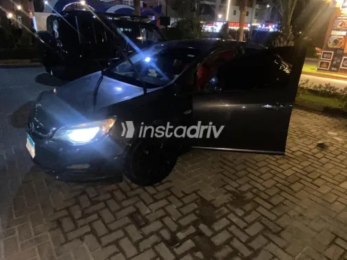 Opel Astra 2013 Petroleum Used for Sale - 5