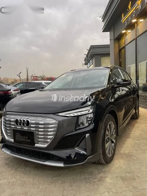 اودي Q5 2025 أسود جديدة للبيع - 1