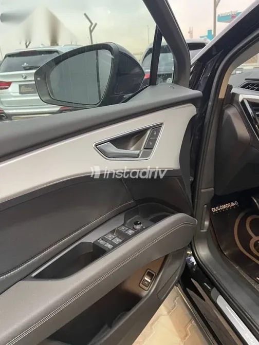 اودي Q5 2025 أسود جديدة للبيع - 5