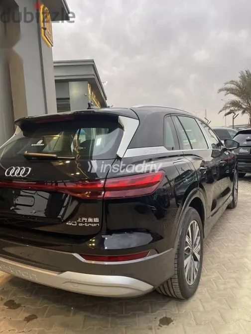 اودي Q5 2025 أسود جديدة للبيع - 7