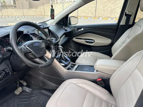 فورد كوجا 2018 أبيض مستعملة للبيع - 3