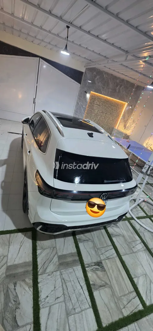 فولكس فاغن تيجون 2025 أبيض مستعملة للبيع - 3