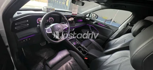 فولكس فاغن تيجون 2025 أبيض مستعملة للبيع - 9