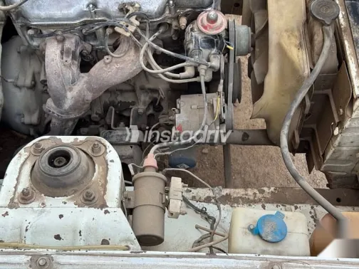 مازدا 929 1978 أبيض مستعملة للبيع - 8