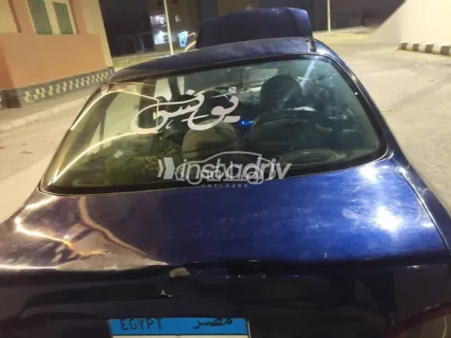 هيونداي اكسنت 2006 أزرق غامق مستعملة للبيع - 7