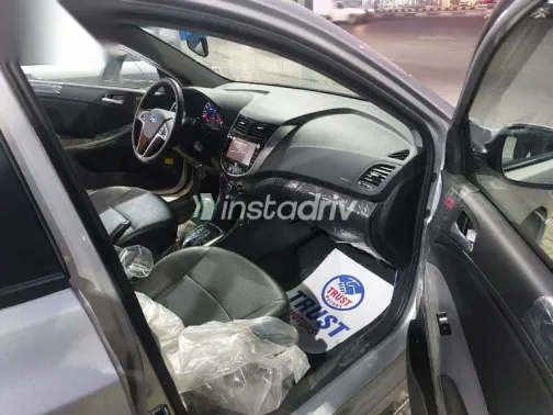 هيونداي اكسنت 2026 فضي جديدة للبيع - 5