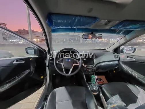 هيونداي اكسنت 2026 فضي جديدة للبيع - 8