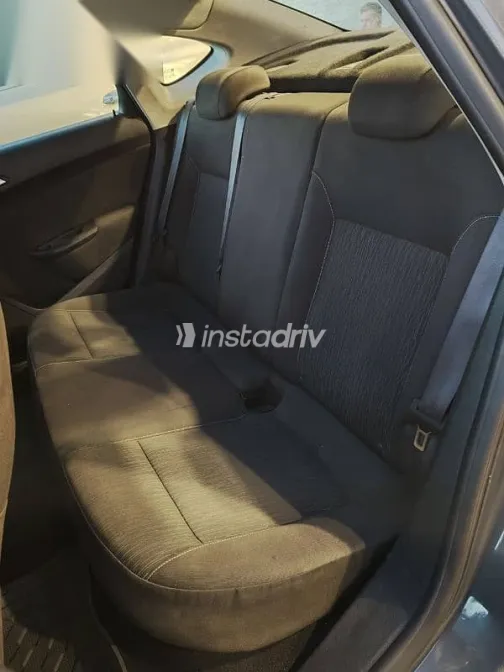 اوبل أسترا 2015 أسود مستعملة للبيع - 10