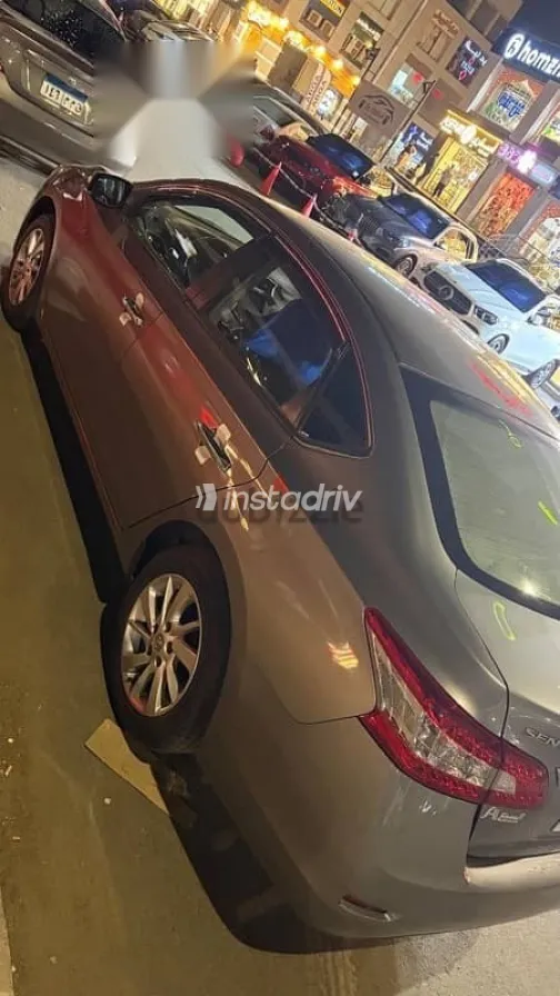Nissan Sentra 2024 Gold Used for Sale - 5
