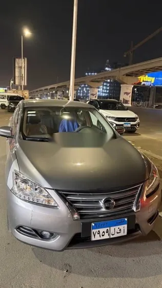 Nissan Sentra 2024 Gold Used for Sale
