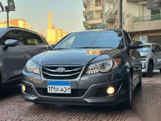 هيونداي إلنترا 2024 رمادي مستعملة للبيع