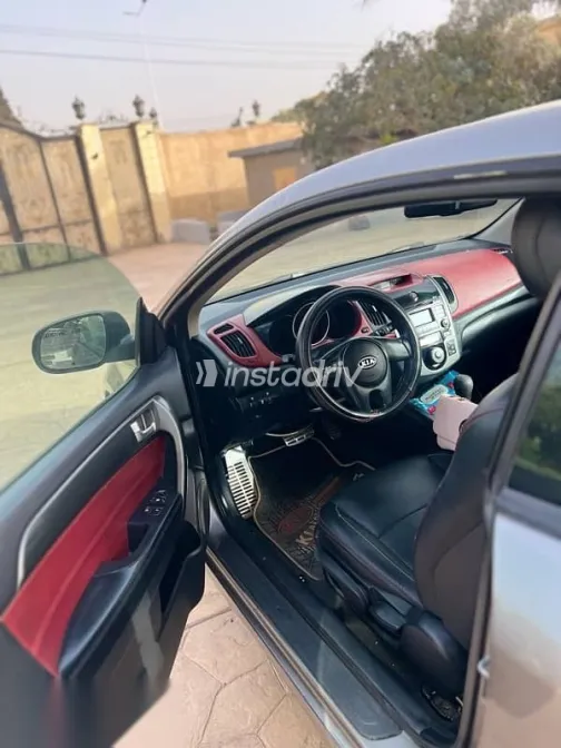 Kia Cerato 2010 Silver Used for Sale - 7