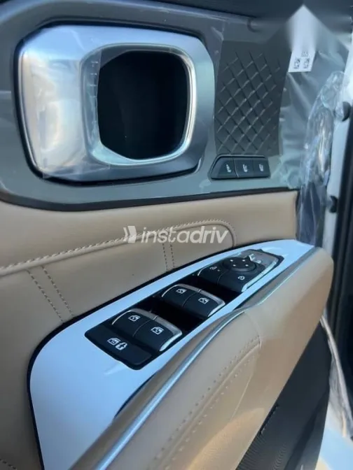 Kia Sorento 2025 White New for Sale - 9