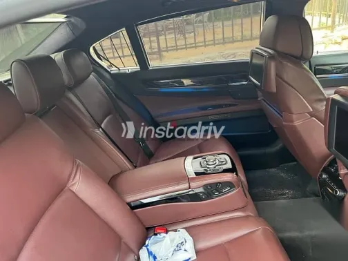 بي ام دبليو 750 2012 أسود مستعملة للبيع - 2