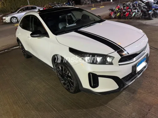 Kia Xceed 2024 White Used for Sale - 2