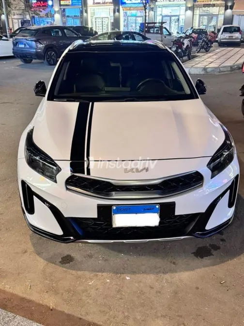 Kia Xceed 2024 White Used for Sale - 8