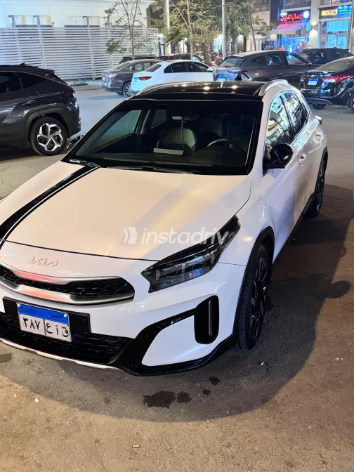 Kia Xceed 2024 White Used for Sale - 10