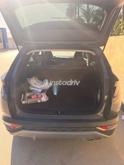 هيونداي توسان 2024 أسود مستعملة للبيع - 3