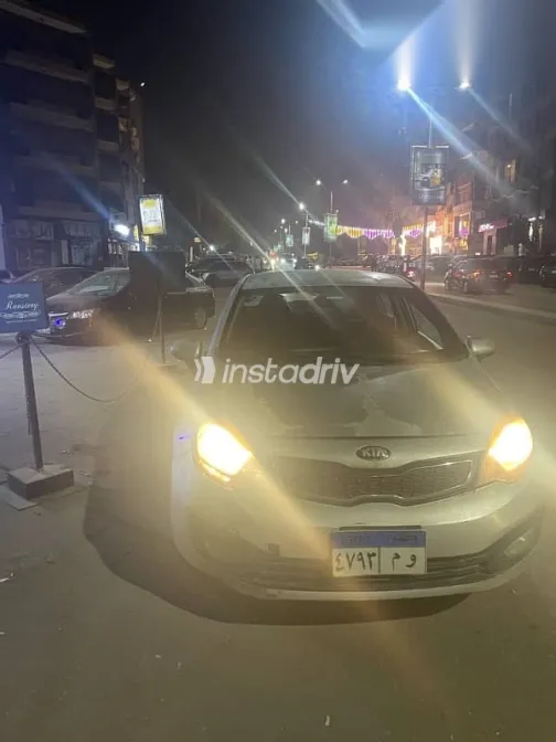 Kia Rio 2013 Silver Used for Sale - 5