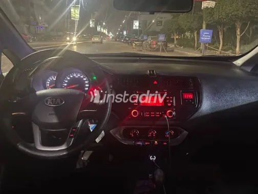 Kia Rio 2013 Silver Used for Sale - 7