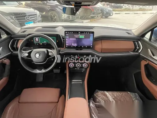 سكودا كودياك 2025 أزرق غامق جديدة للبيع - 2