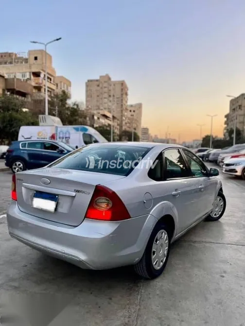 Ford Focus 2009 Silver Used for Sale - 2