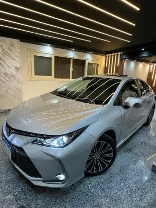 Toyota Corolla 2020 White Used for Sale