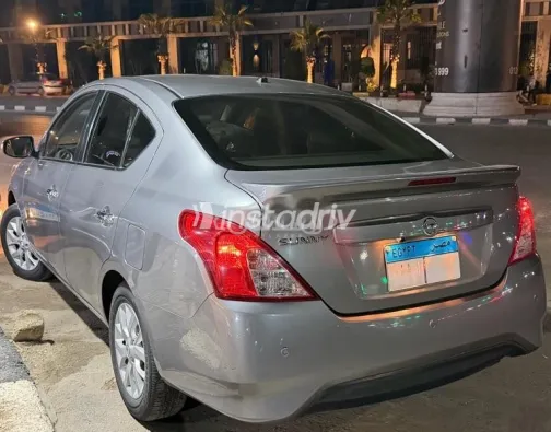 نيسان صنى 2024 رمادي مستعملة للبيع - 3