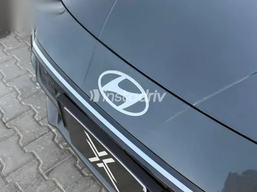 هيونداي إلنترا 2025 رمادي جديدة للبيع - 4