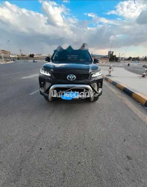 Toyota Fortuner 2025 White Used for Sale - 1
