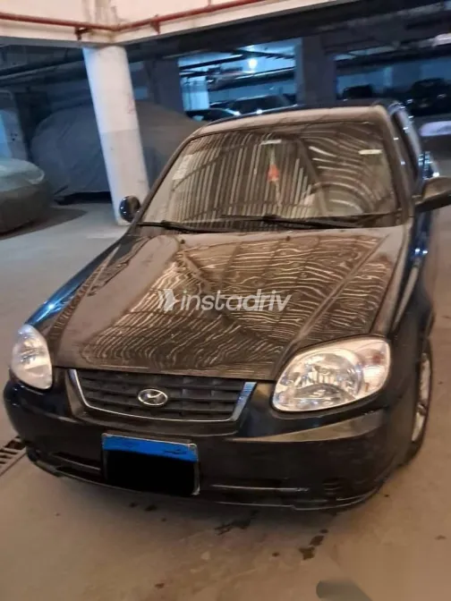 Hyundai Verna 2013 Black Used for Sale - 3