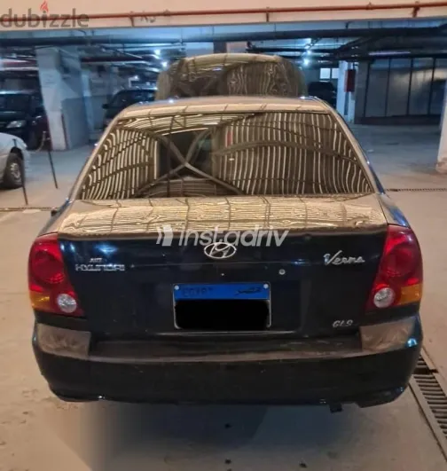 Hyundai Verna 2013 Black Used for Sale - 4