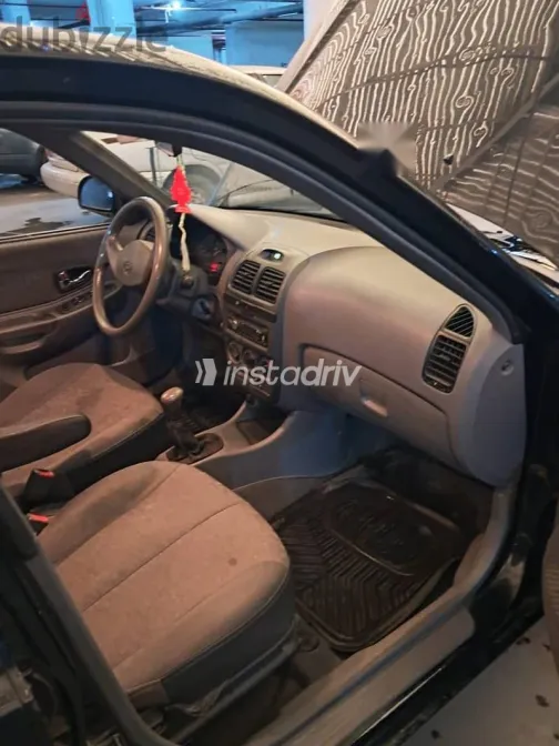 Hyundai Verna 2013 Black Used for Sale - 8