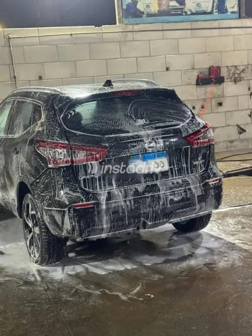 نيسان قشقاي 2020 أبيض مستعملة للبيع - 1