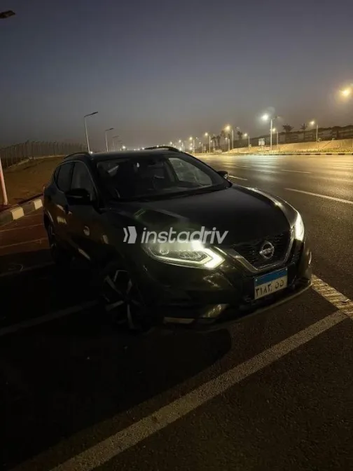 نيسان قشقاي 2020 أبيض مستعملة للبيع - 2