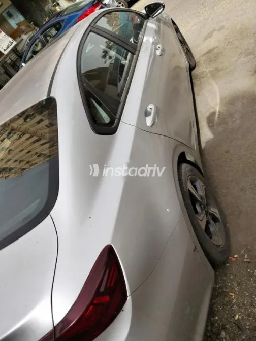 كيا جراند سيراتو 2021 أبيض مستعملة للبيع - 4